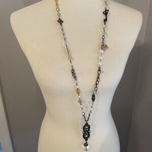 Plunder design necklace